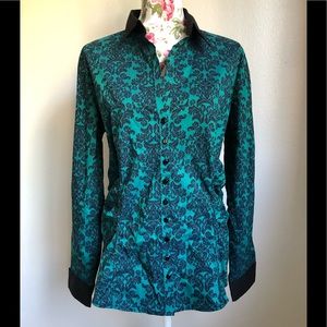 NY&CO green and black collar shirt